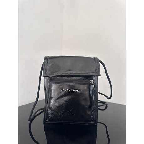  بالنسياغاالحقيبة-053