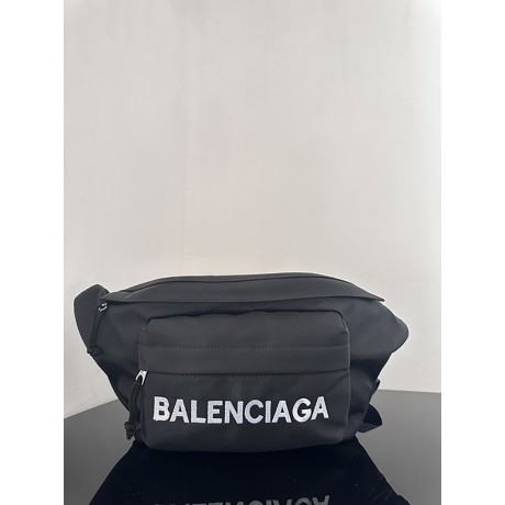  بالنسياغاالحقيبة-058