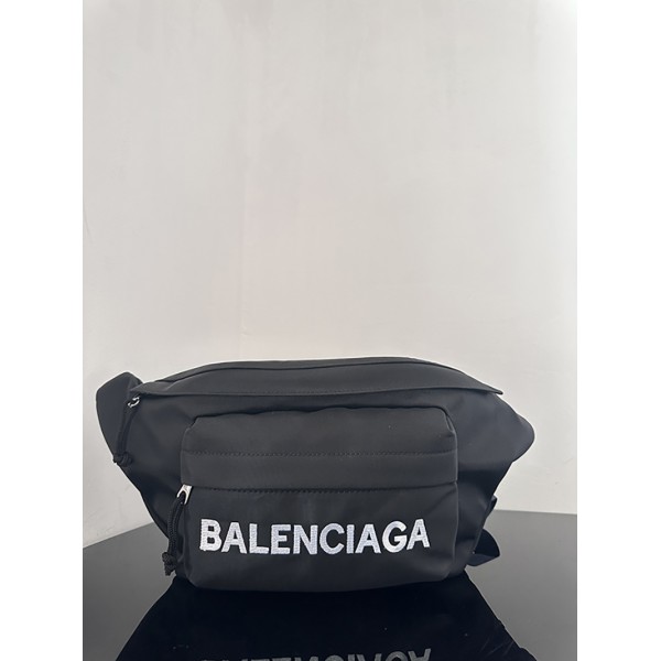  بالنسياغاالحقيبة-058