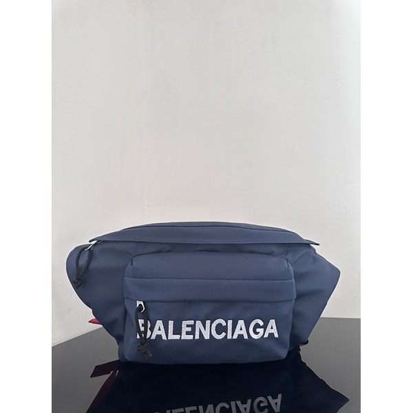  بالنسياغاالحقيبة-059