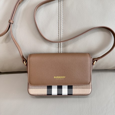 بربري كيس 035 الحجم : 20×4×13 سم