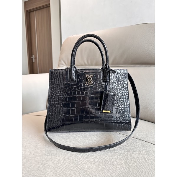 بربري كيس 068 الحجم : 27×11×20 سم