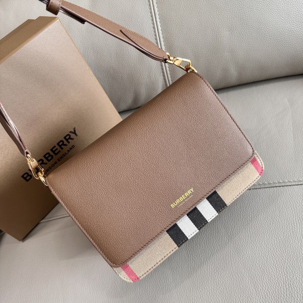 بربري كيس 077 الحجم : 24×17×9 سم