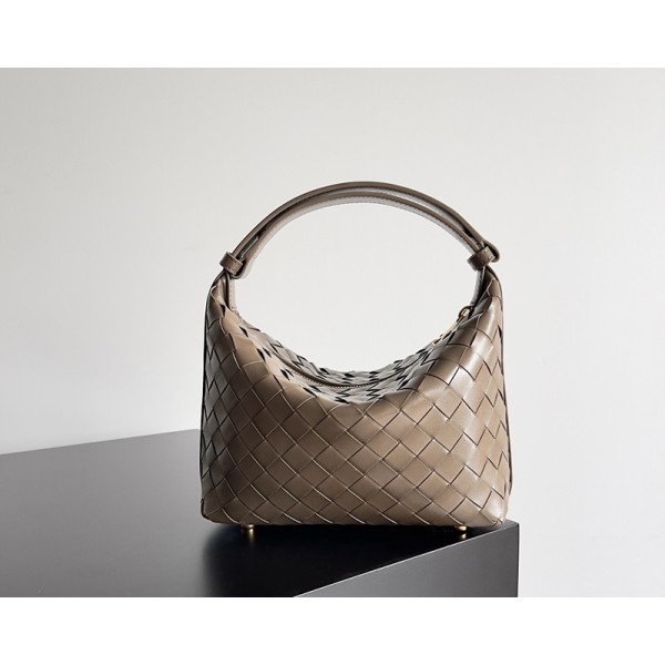 بوتيجا فينيتا كيس 011 الحجم : 22×13×9 سم