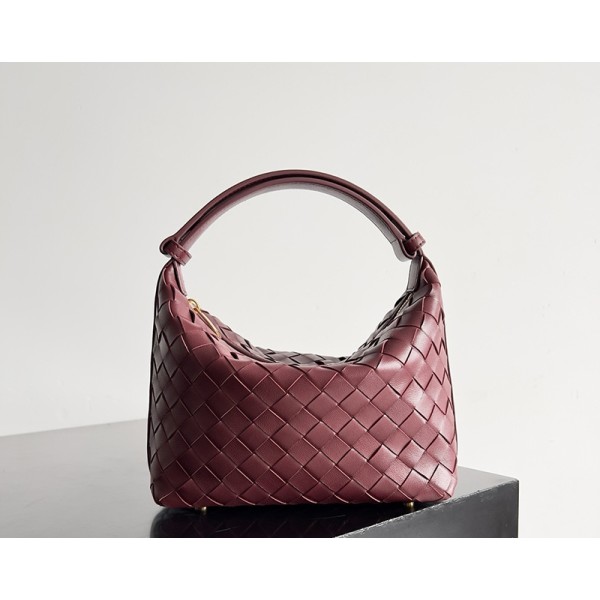 بوتيجا فينيتا كيس 016 الحجم : 22×13×9 سم