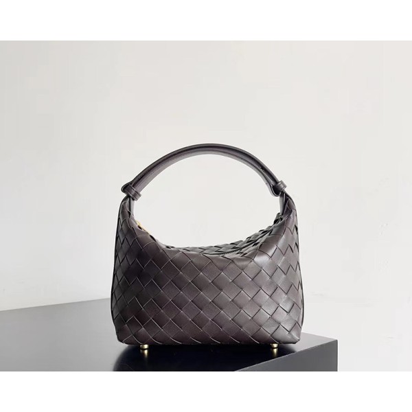 بوتيجا فينيتا كيس 020 الحجم : 22×13×9 سم