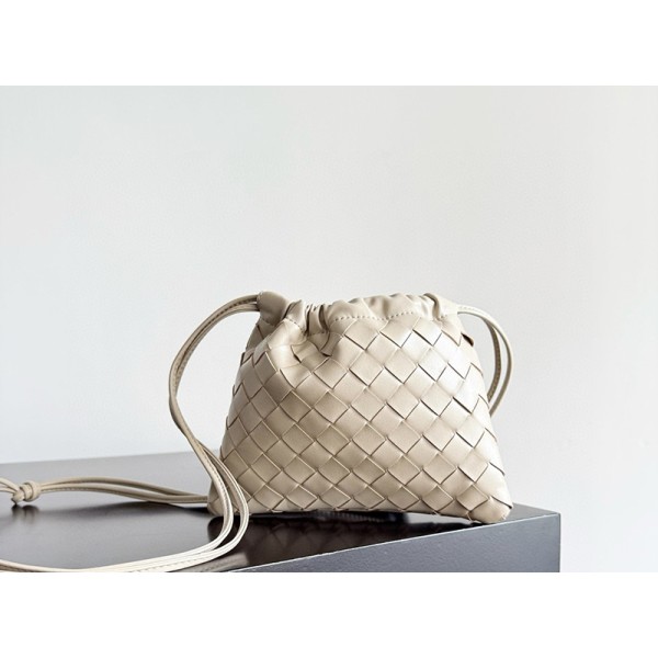 بوتيجا فينيتا كيس 032 الحجم : 32×23×1 سم