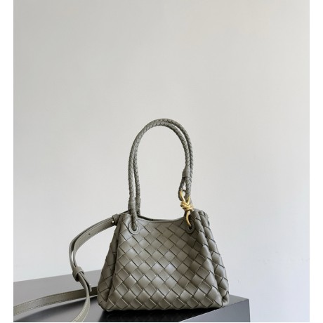 بوتيجا فينيتا كيس 049 الحجم : 21×17×16.5 سم