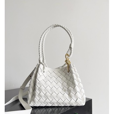 بوتيجا فينيتا كيس 053 الحجم : 21×17×16.5 سم