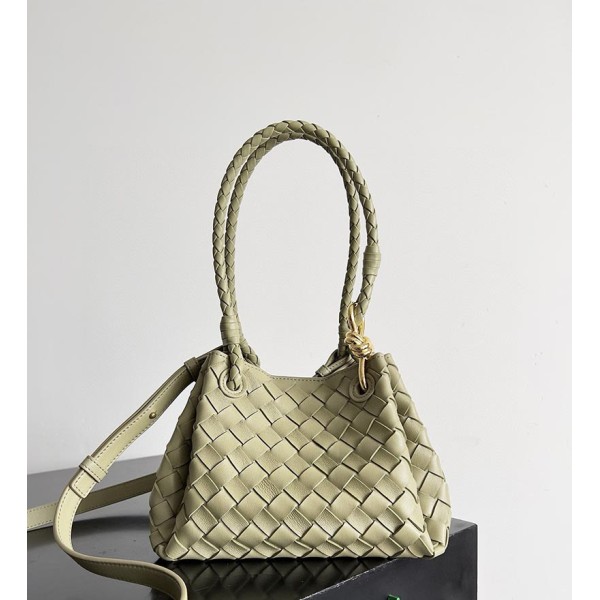 بوتيجا فينيتا كيس 055 الحجم : 21×17×16.5 سم