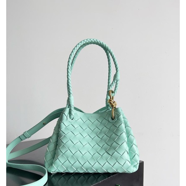 بوتيجا فينيتا كيس 057 الحجم : 21×17×16.5 سم