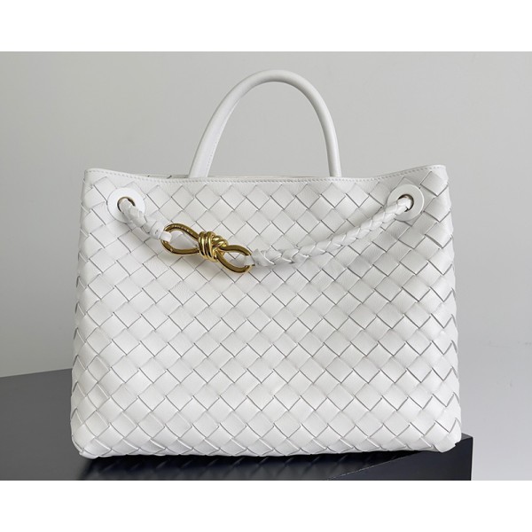 بوتيجا فينيتا كيس 092 الحجم : 32×24×12 سم