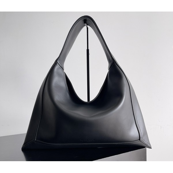 بوتيجا فينيتا كيس 112 الحجم : 41×20×8 سم / 54×24×13 سم