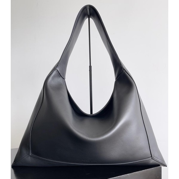 بوتيجا فينيتا كيس 115 الحجم : 41×20×8 سم / 54×24×13 سم