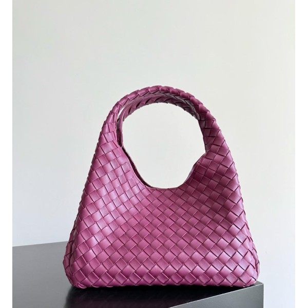 بوتيجا فينيتا كيس 143 الحجم : 33×20×16.5 سم