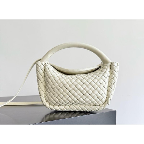 بوتيجا فينيتا كيس 147 الحجم : 23×11×8 سم