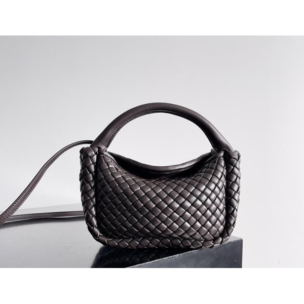 بوتيجا فينيتا كيس 152 الحجم : 23×11×8 سم