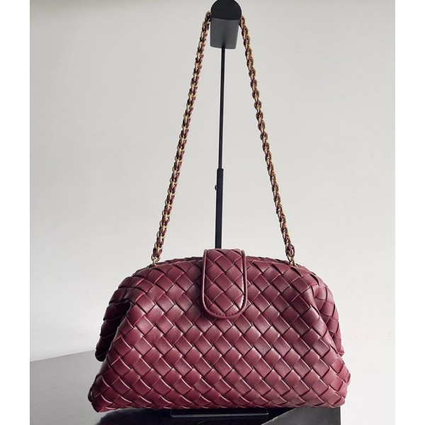 بوتيجا فينيتا كيس 154 الحجم : 31.5 سم × 16.5 سم × 11 سم