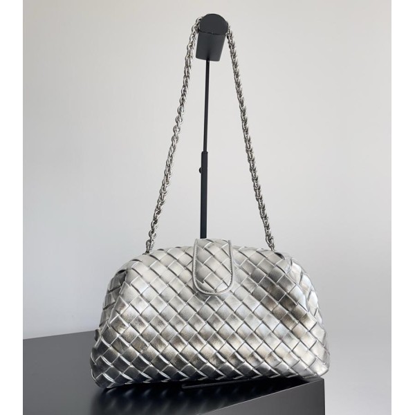 بوتيجا فينيتا كيس 158 الحجم : 31.5 سم × 16.5 سم × 11 سم