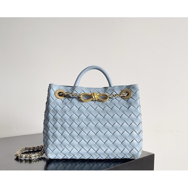 بوتيجا فينيتا كيس 162 الحجم : 25×22×10.5 سم