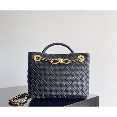 بوتيجا فينيتا كيس 166 الحجم : 25×22×10.5 سم