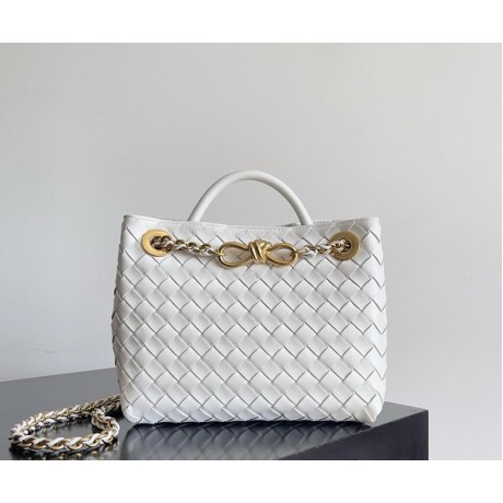 بوتيجا فينيتا كيس 167 الحجم : 25×22×10.5 سم