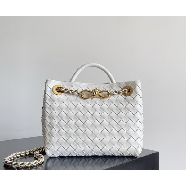 بوتيجا فينيتا كيس 167 الحجم : 25×22×10.5 سم