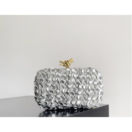 بوتيجا فينيتا كيس 171 الحجم : 20.5×6×12.5 سم