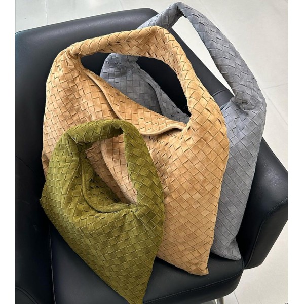 بوتيجا فينيتا كيس 177 الحجم : 53×24×13 سم / 41×20×8 سم