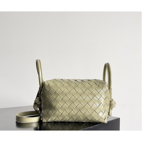 بوتيجا فينيتا كيس 192 الحجم : 19×12×9 سم