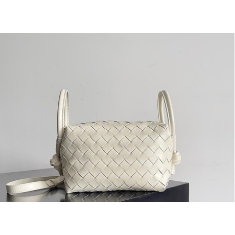 بوتيجا فينيتا كيس 193 الحجم : 19×12×9 سم