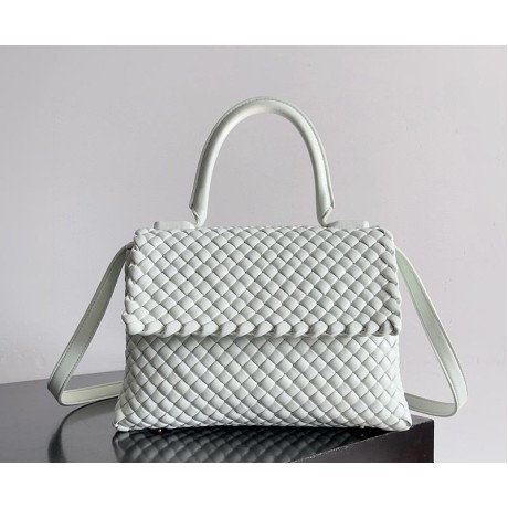 بوتيجا فينيتا كيس 215 الحجم : 19×26×11 سم