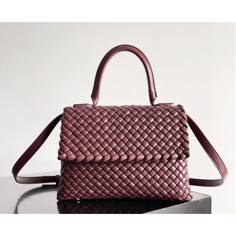 بوتيجا فينيتا كيس 216 الحجم : 19×26×11 سم