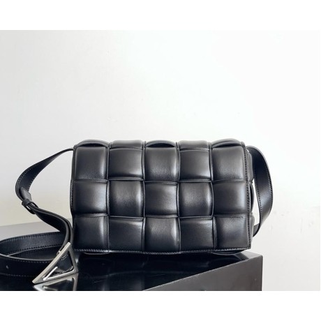 بوتيجا فينيتا كيس 229 الحجم : 26×18×8 سم