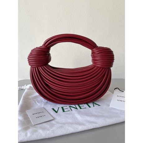 بوتيجا فينيتا كيس 232 الحجم : 22×15.5×6.5 سم