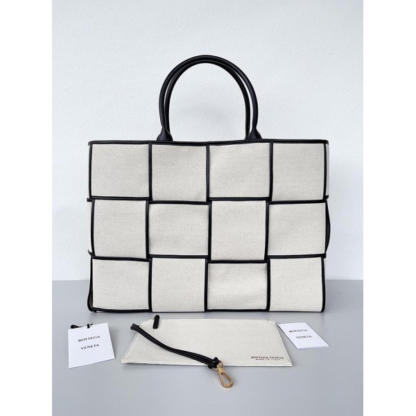 بوتيجا فينيتا كيس 240 الحجم : 38×10×28 سم