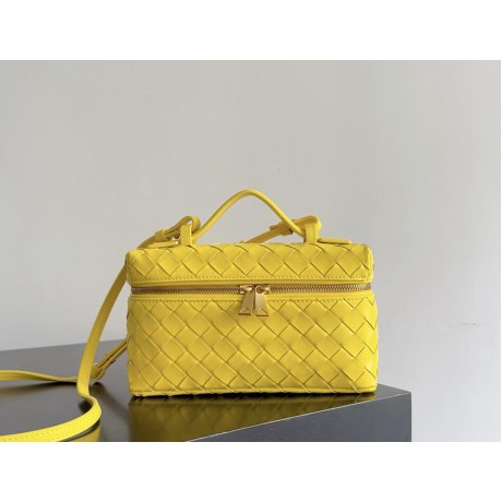 بوتيجا فينيتا كيس 248 الحجم : 22×12.5×5 سم