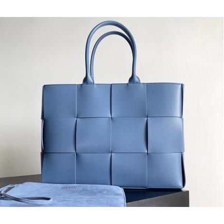 بوتيجا فينيتا كيس 255 الحجم : 38×10×28 سم