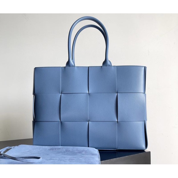 بوتيجا فينيتا كيس 255 الحجم : 38×10×28 سم