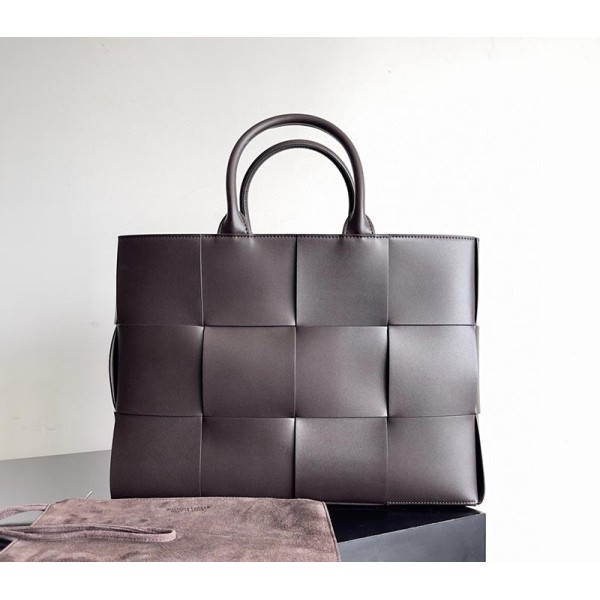 بوتيجا فينيتا كيس 262 الحجم : 38×10×28 سم