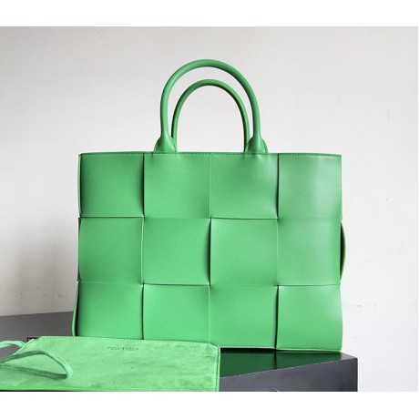 بوتيجا فينيتا كيس 264 الحجم : 38×10×28 سم