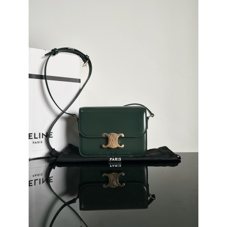 Bag-Celine-032 Size : 18.5 X 14 X 6cm