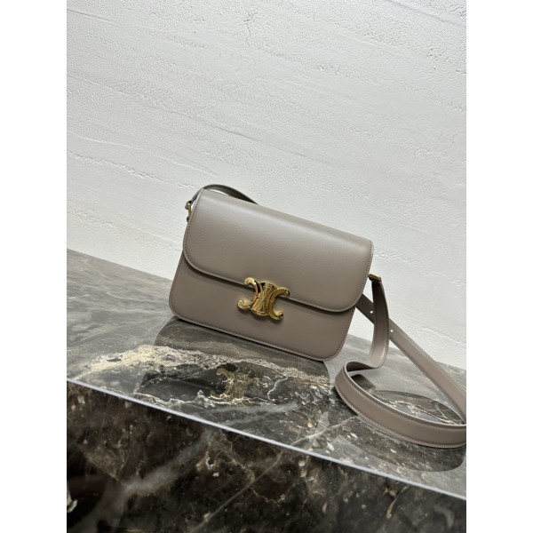 Bag-Celine-043 Size : 22 X 16.5 X 7cm