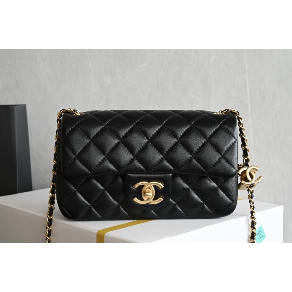 Bag-CH-045 Size :   13x20x7cm 