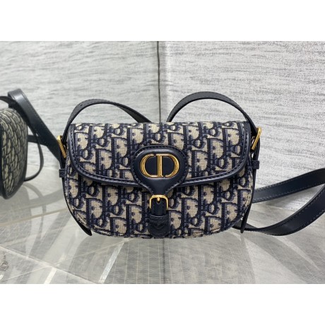Bag-Dior-002 Size :  21 x 12 x 5.1 cm