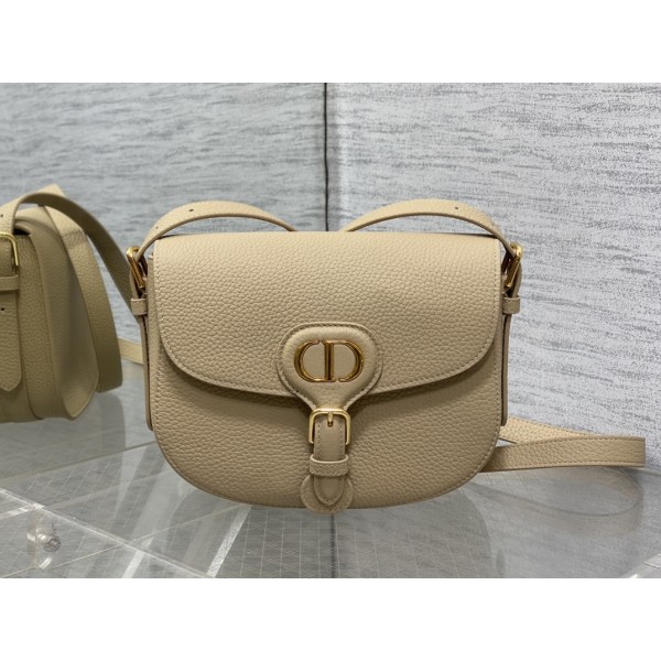 Bag-Dior-008 Size :  22 x 17 x 6 cm