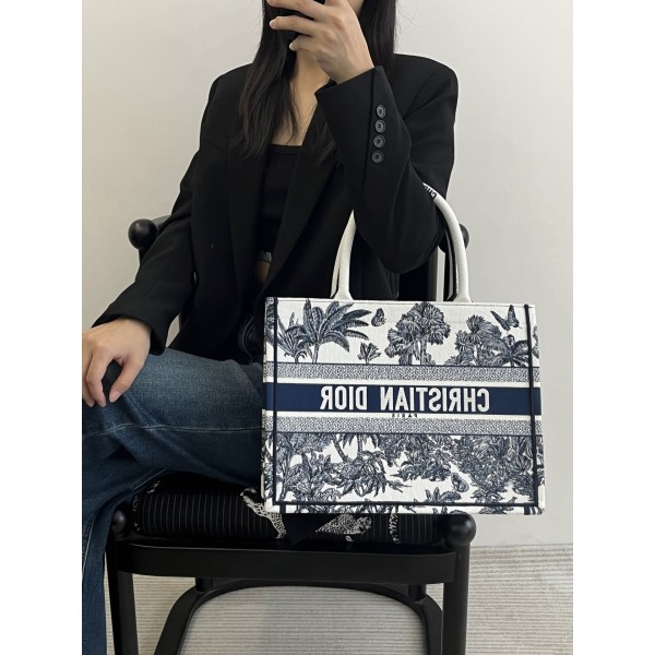 Bag-Dior-030 Size :  36 x 18 x 28cm