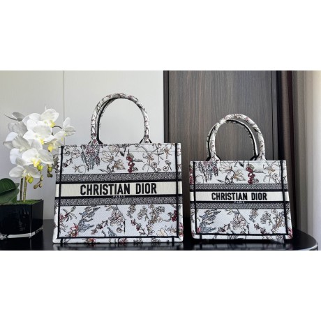 Bag-Dior-032 Size :  26.5 x 21 x 14cm