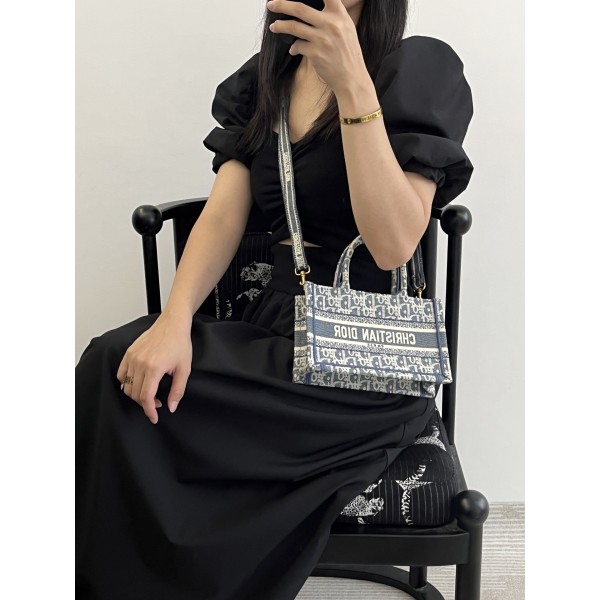 Bag-Dior-195 Size :  21.5 x 13 x 7.5cm