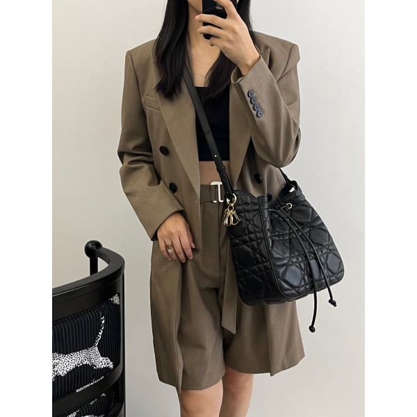 Bag-Dior-250 Size :  23 x 13 x 24cm